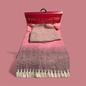 Vince Camuto Blush and Gray Knit Set